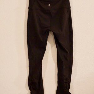 Lululemon Black Leggings - Mid rise